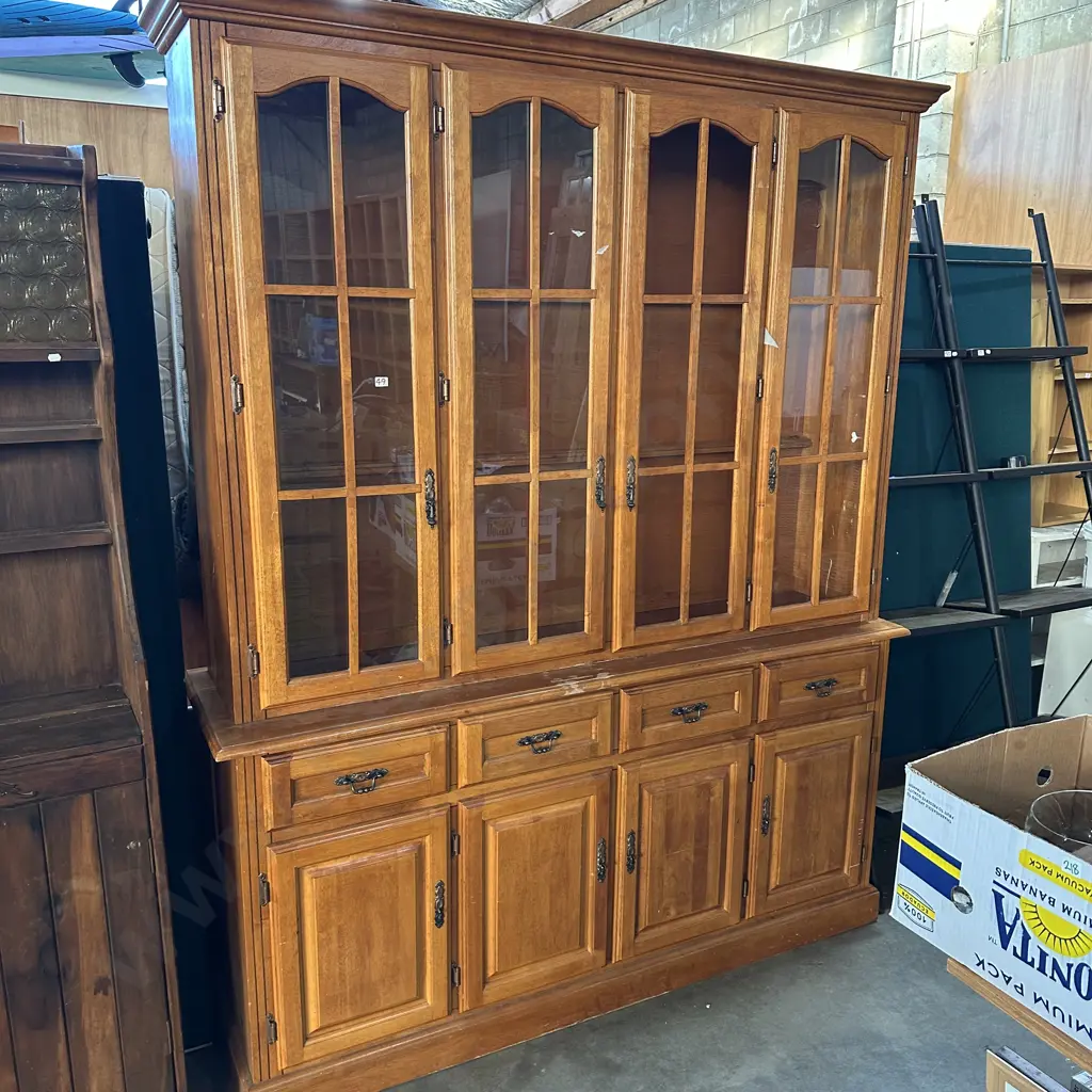 Hutch dresser (missing a glass pane) Image 1++