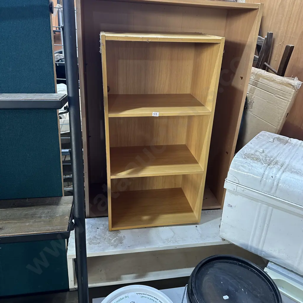 3 shelves Image 1++
