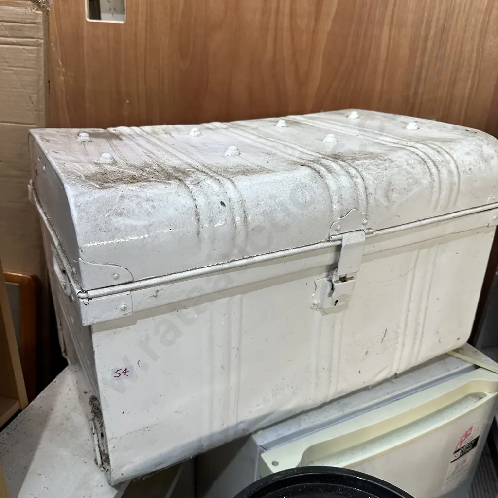 Steel trunk and contents Image 1++