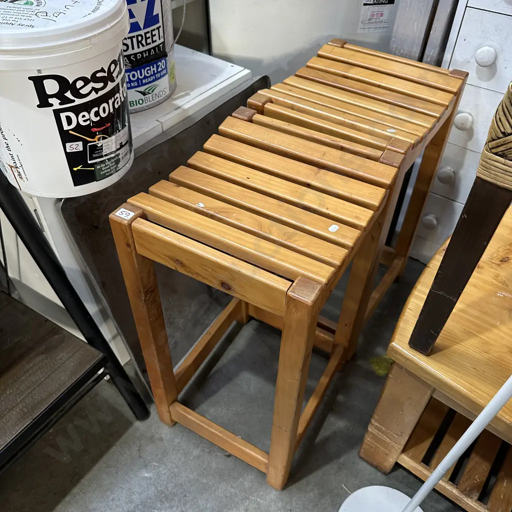 Pr bar stools Image 1++