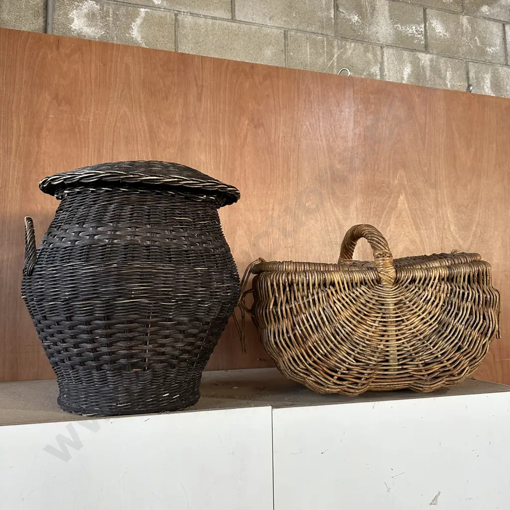 2 baskets Image 1++
