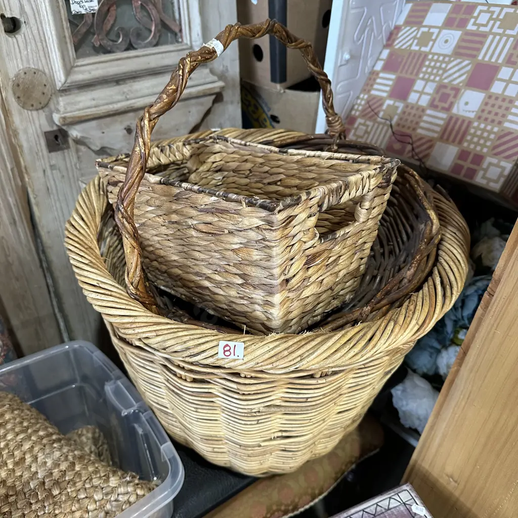3 baskets Image 1++