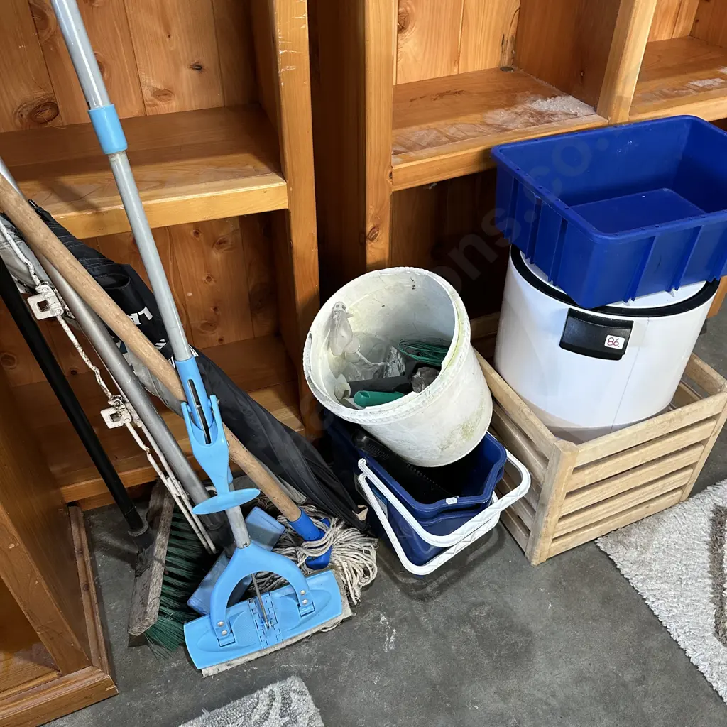 Bin, planter, tools etc Image 1++
