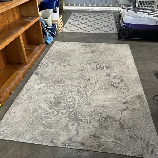 2 rugs