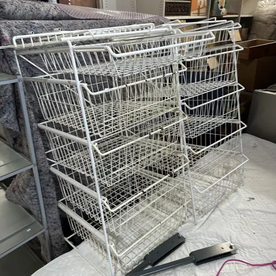 Sliding baskets