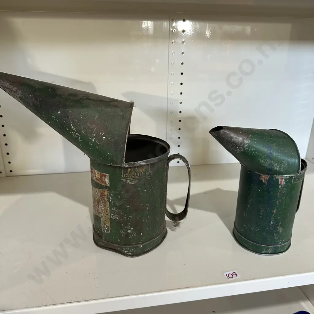 Gallon and Quart oilers Image 1++