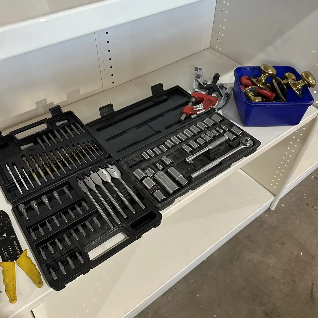 tools and hardware Image 1++