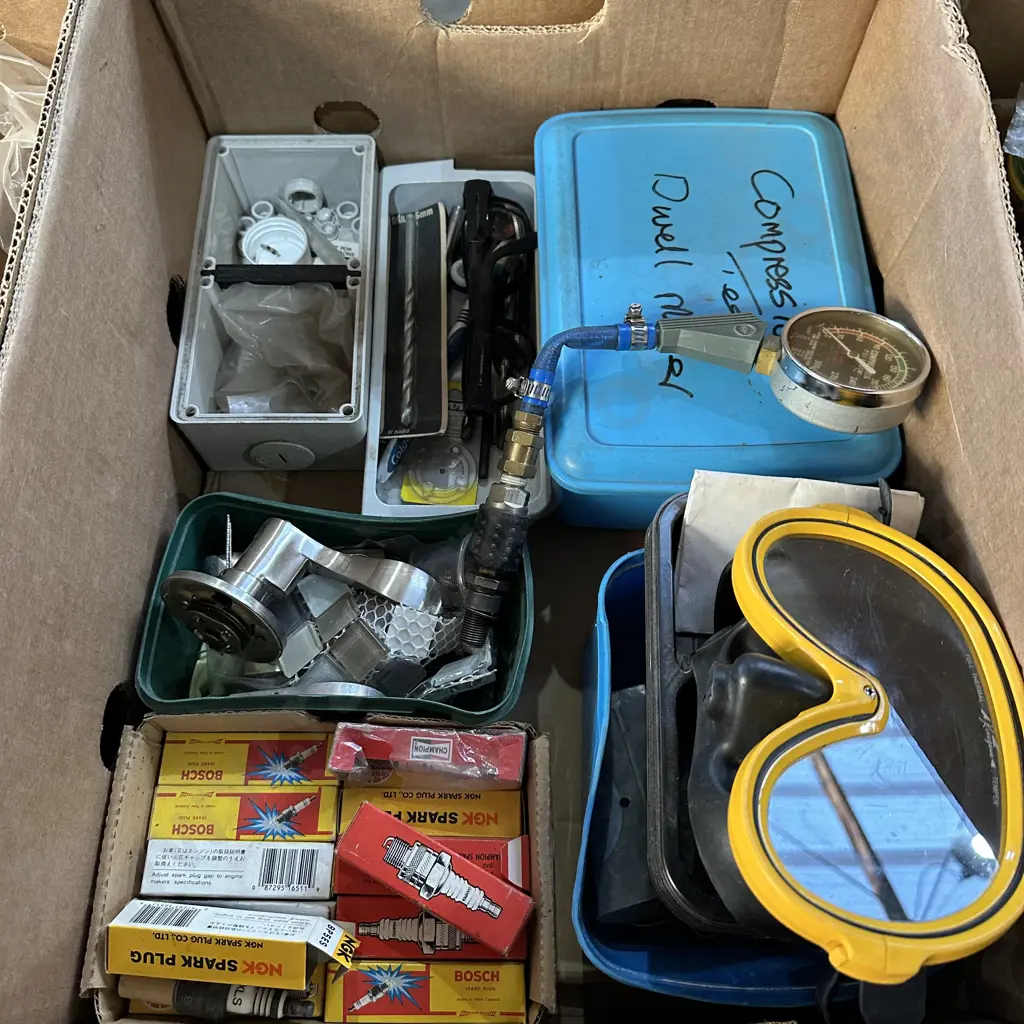 spark plugs, compression tester etc Image 1++