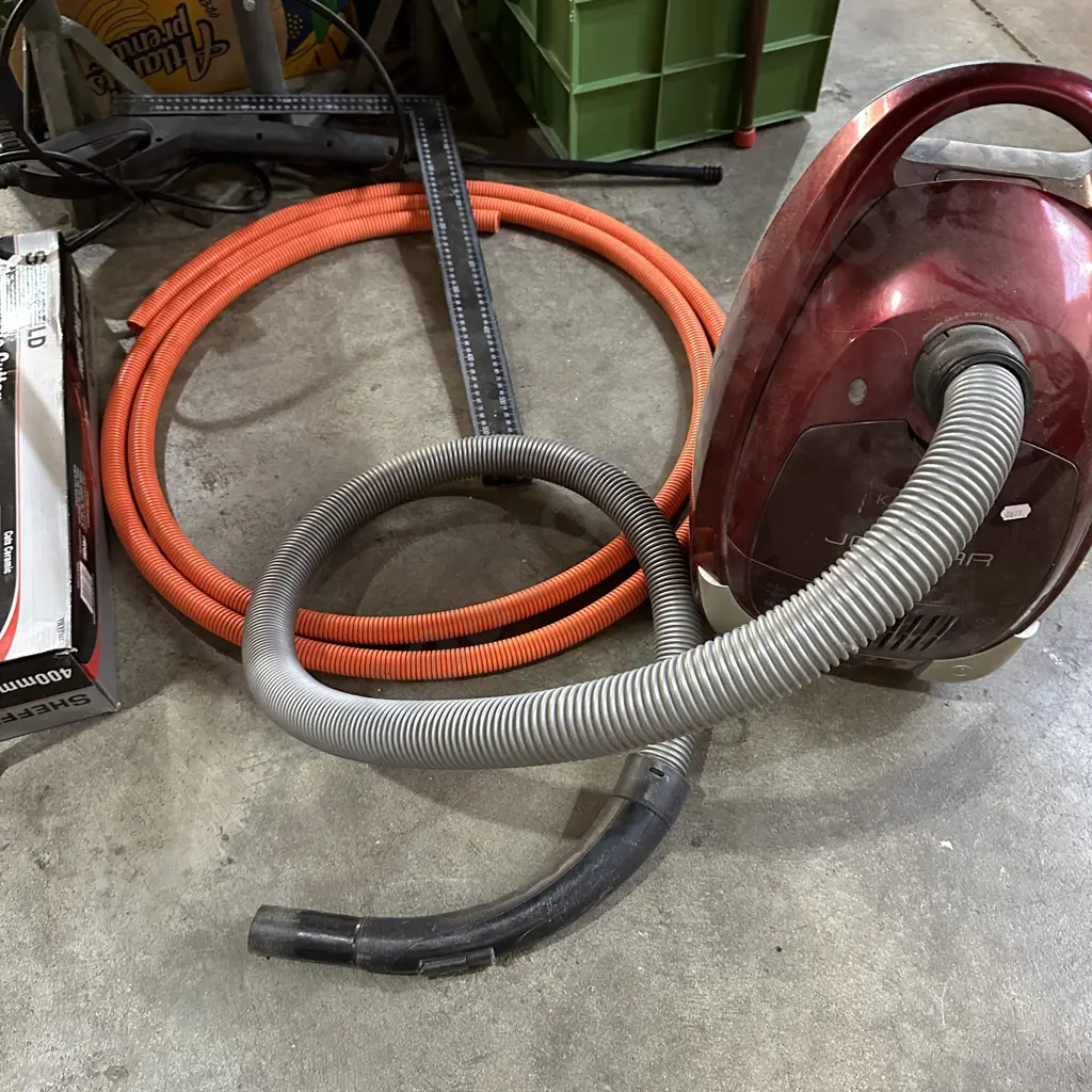 vac and pipe Image 1++