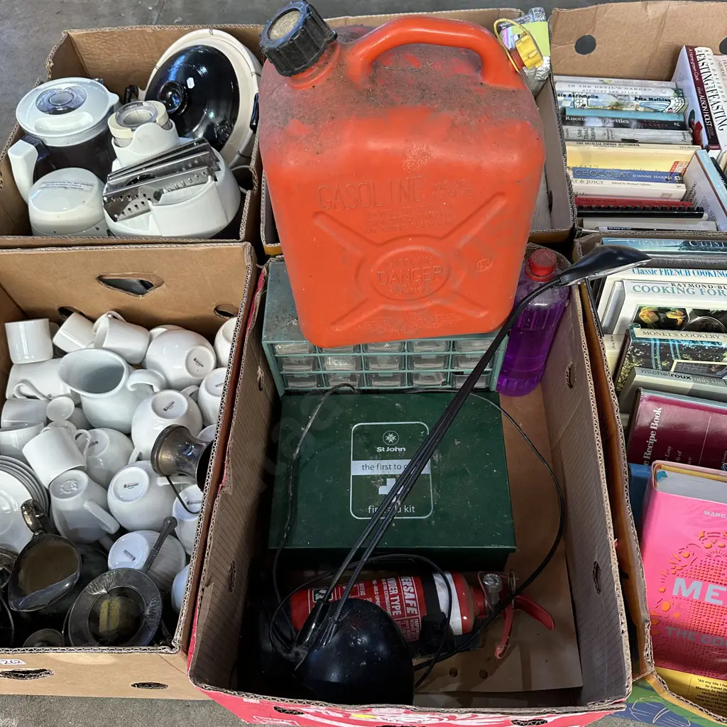 jerry can , parts drawer etc Image 1++