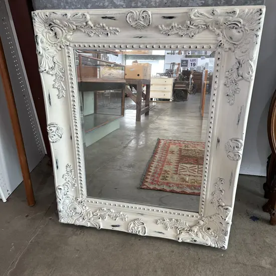 Chic mirror