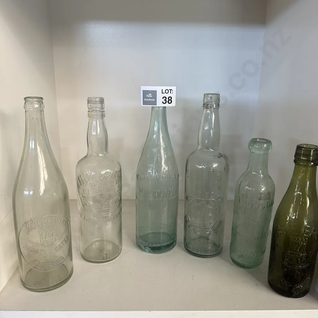 6 vintage glass bottles Image 1++