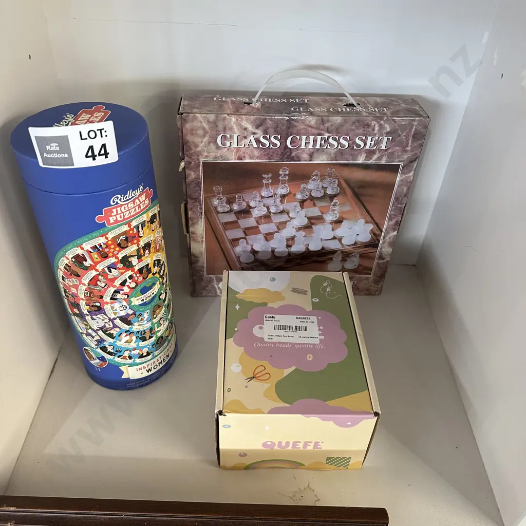 Beads, jigsaw, chess Image 1++