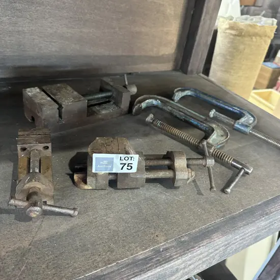 4 x clamps