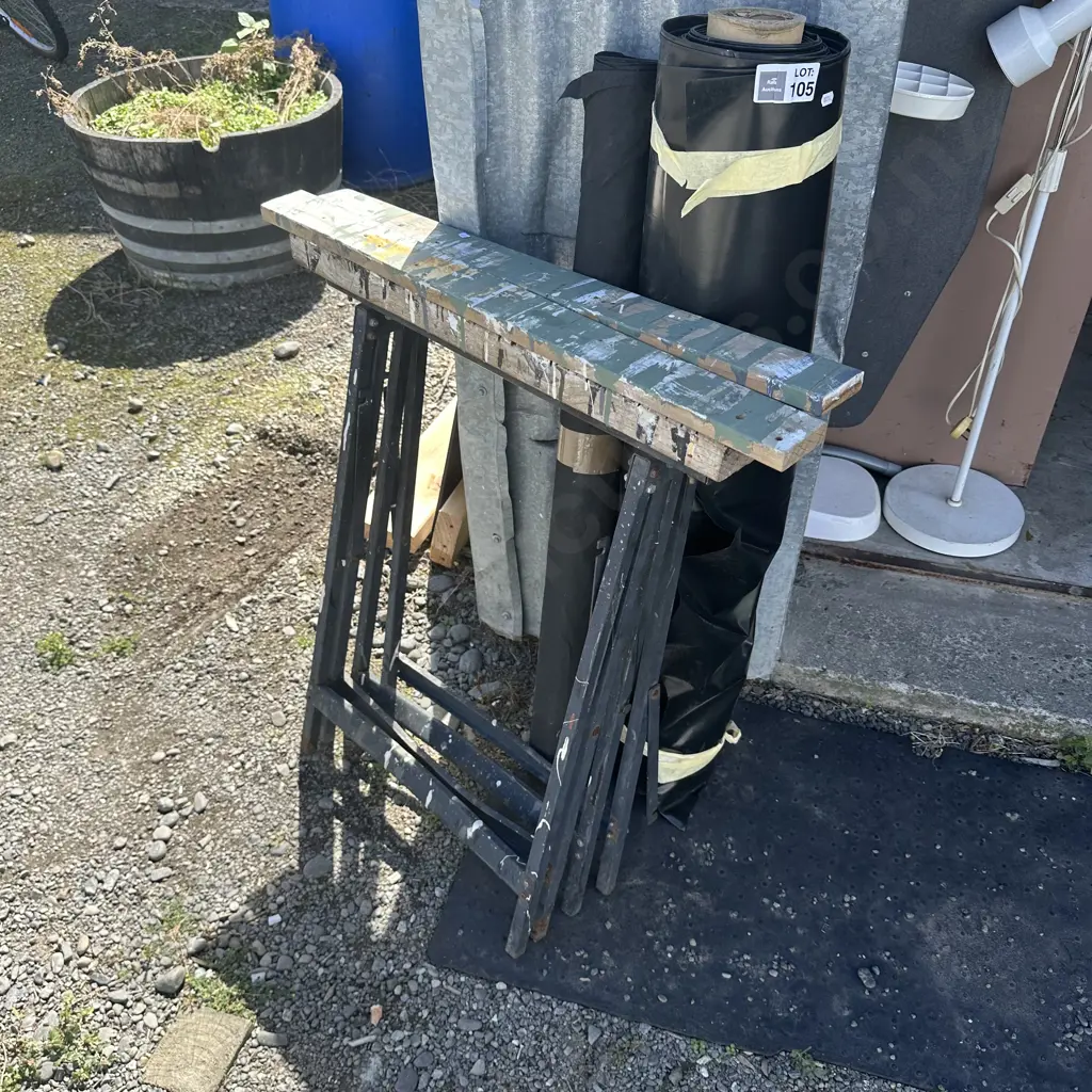 Polythene plus pr saw horse Image 1++
