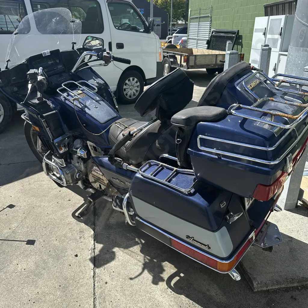 GoldWing 1200 motorbike (as is where is) Image 1++