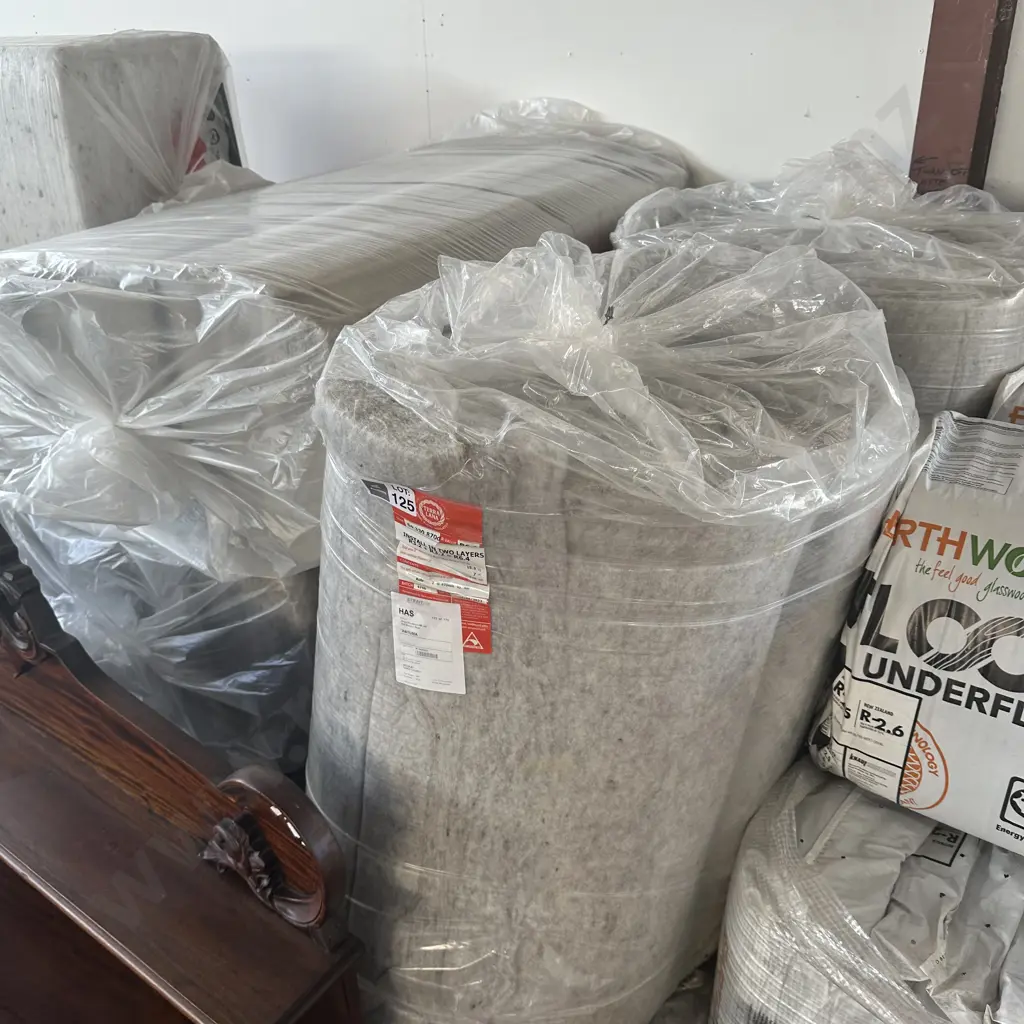 Large lot Wool blend insulation Image 1++