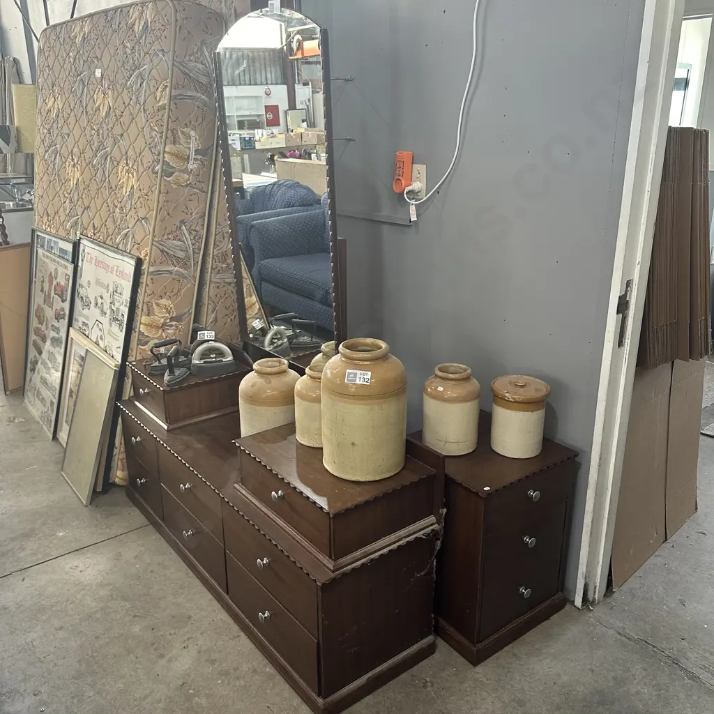 Dresser and side drawer Image 1++