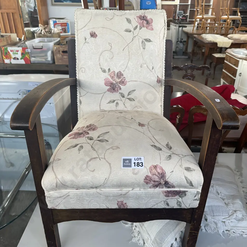 Vintage chair Image 1++