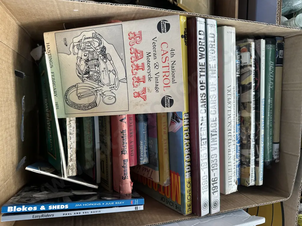 Box books Image 1++