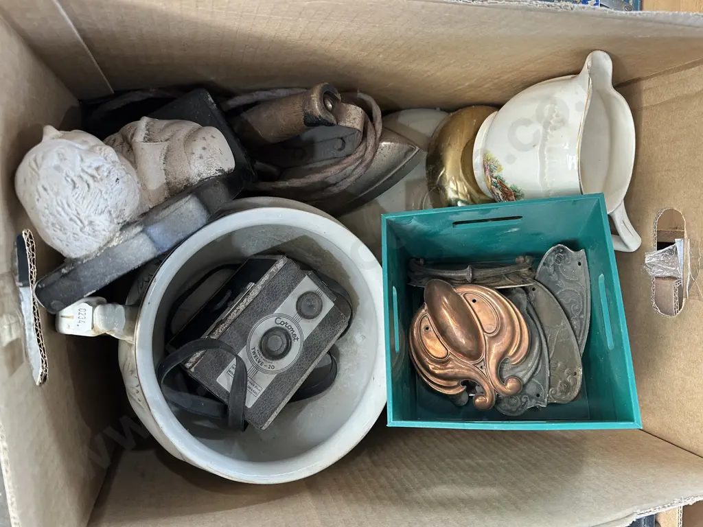 box Art Nouveau parts etc Image 1++
