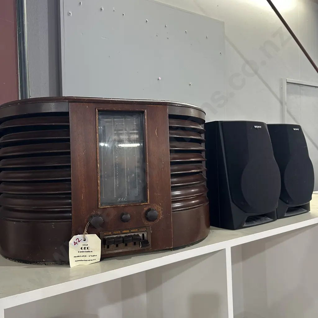 GEC 1947 mantle radio plus pr of speakers Image 1++