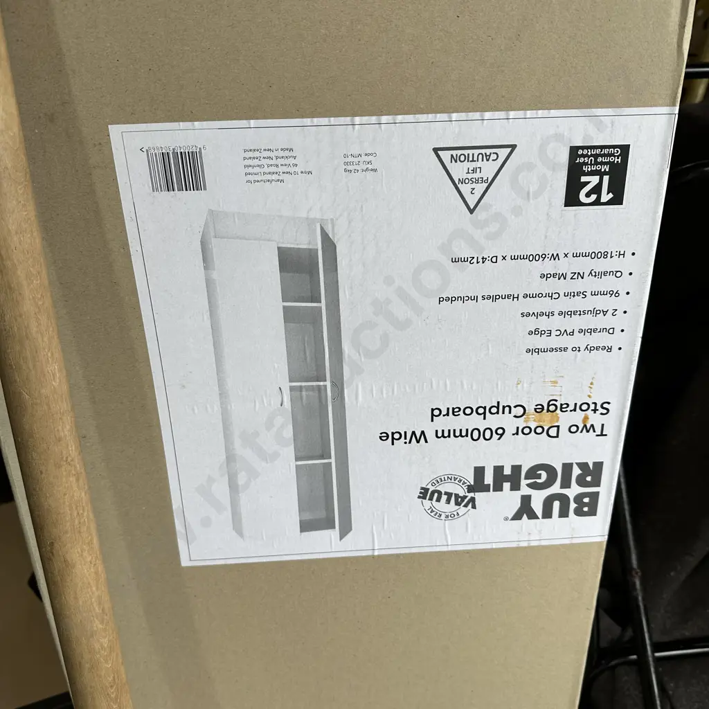 Flat packed cupboard Image 1++