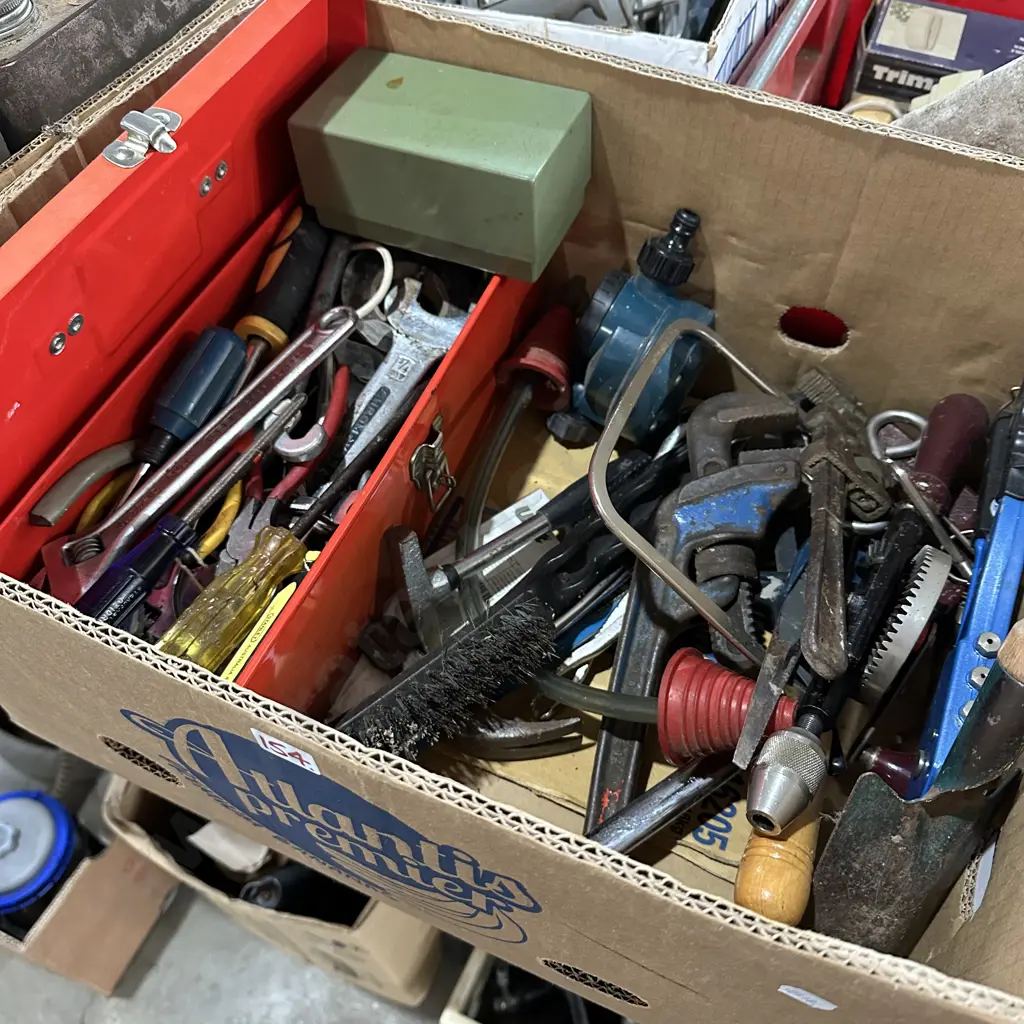 Tools, tool box and contents Image 1++