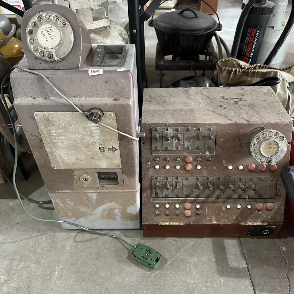 Phone booth phone and exchange Image 1++