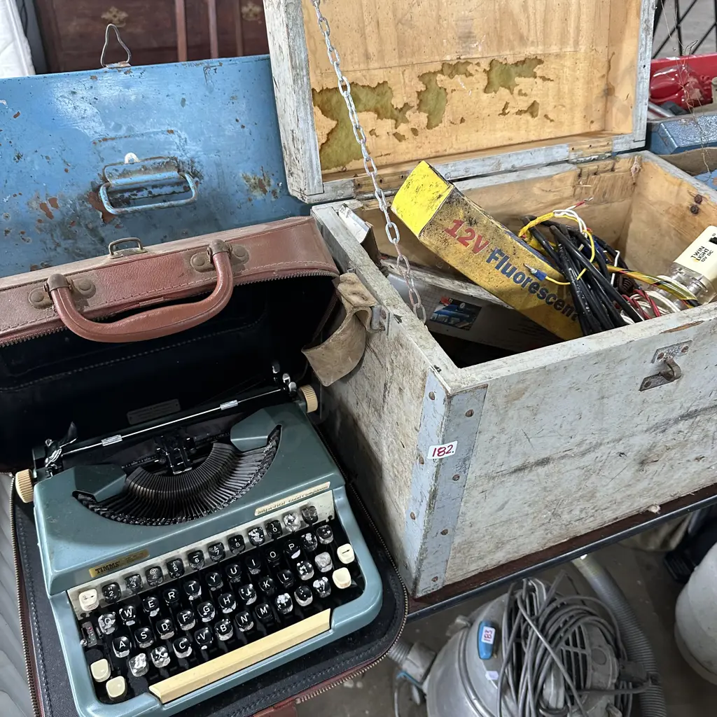 Wooden box, contents and typewritter Image 1++