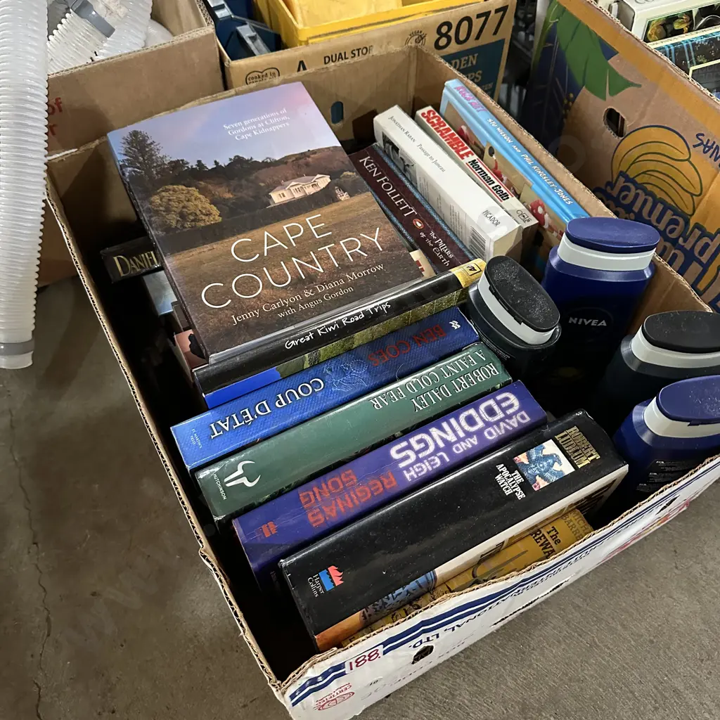 Books and shower gel Image 1++