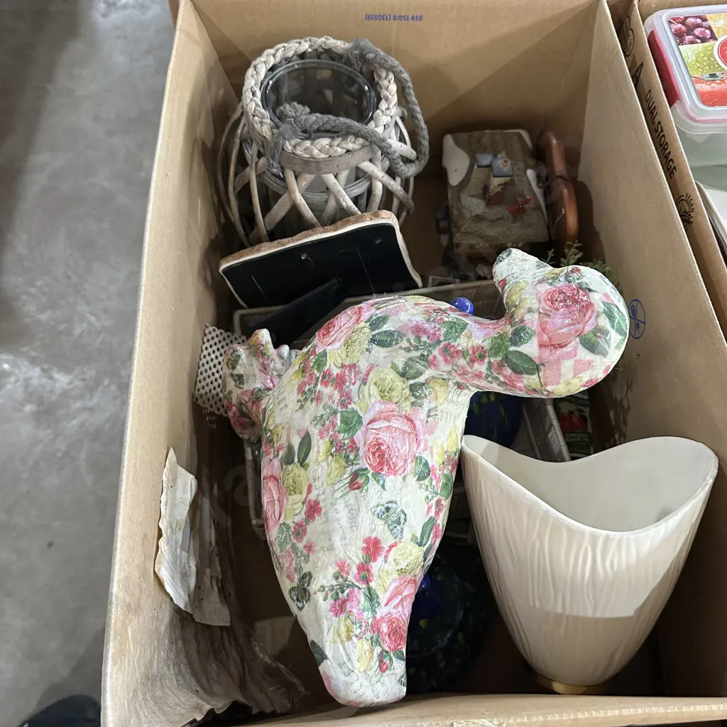box inc Crown Devon vase Image 1++