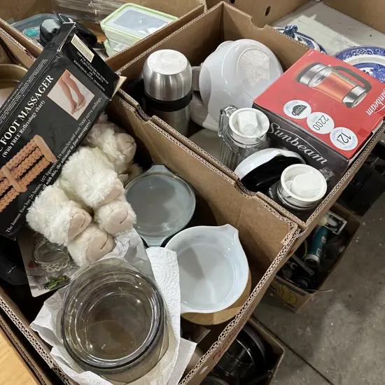 2 box kitchen ware