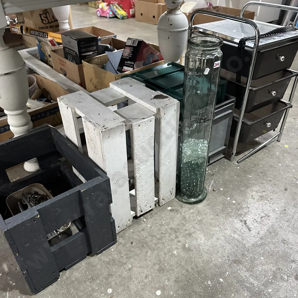 Crates, spag jar, drawers etc Image 1++