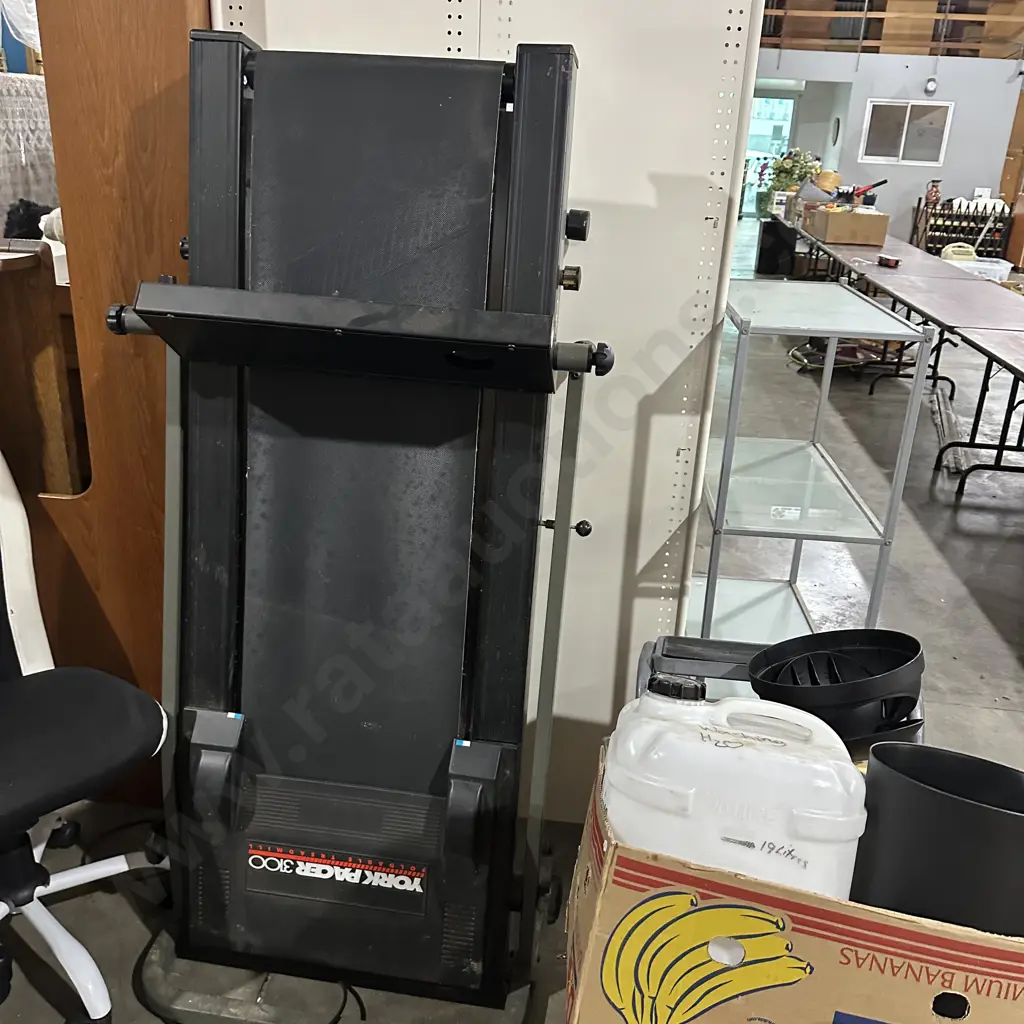 treadmill - as is Image 1++