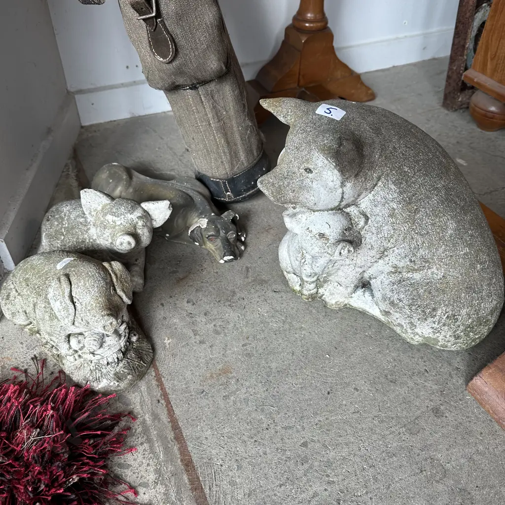 Small concrete garden animals Image 1++