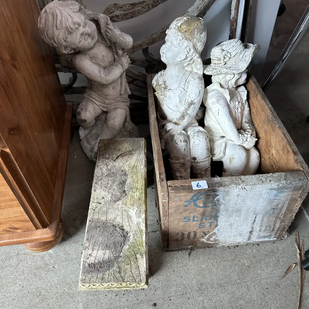 Concrete and other garden figures Image 1++