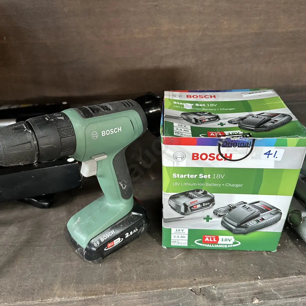 Bosch battery drill Image 1++