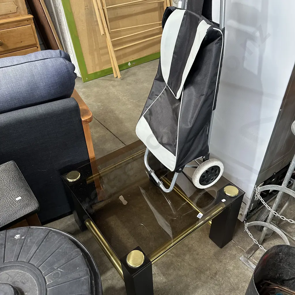 coffee table and shopping trolley Image 1++