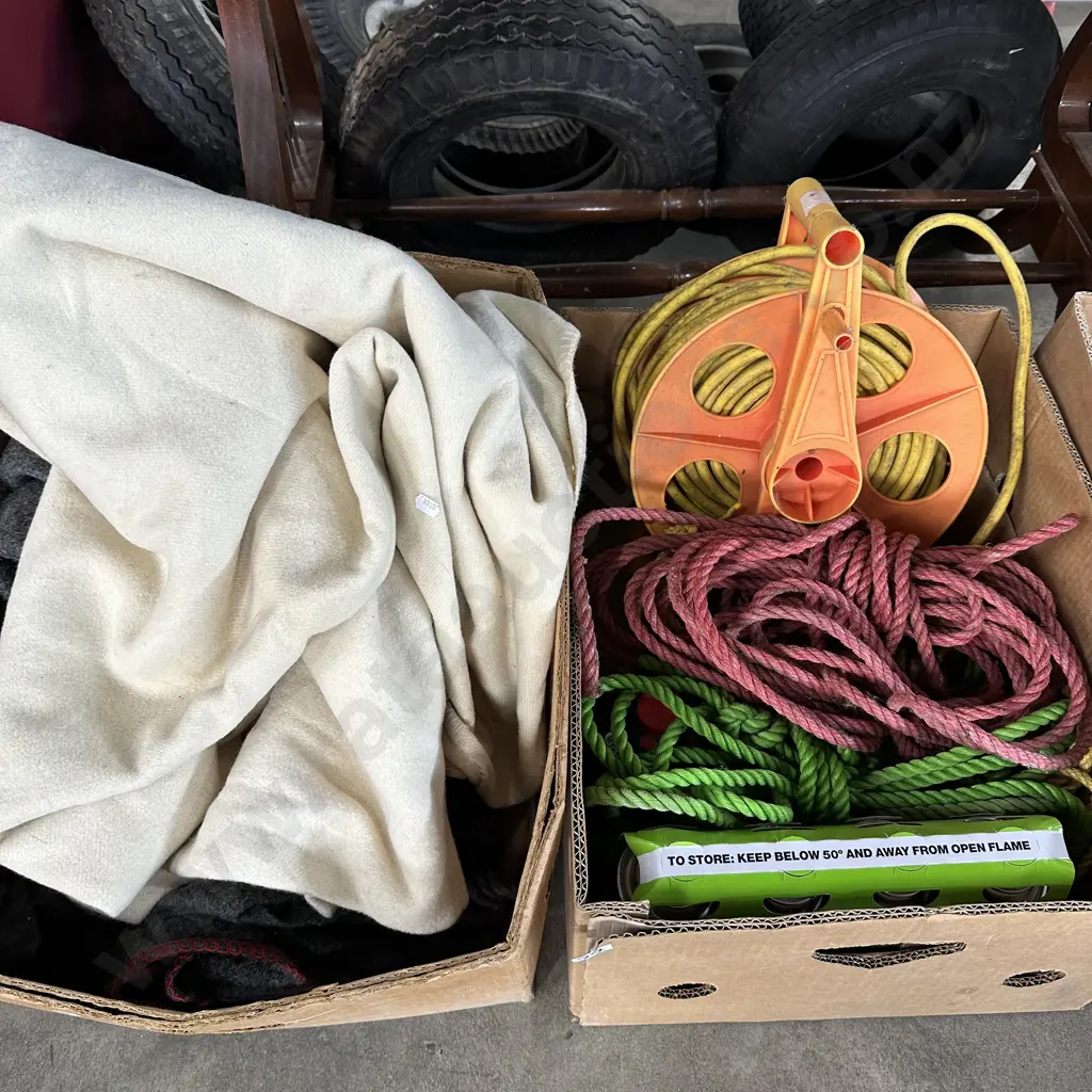 2 box blankets and rope & lead, gas cannisters Image 1++