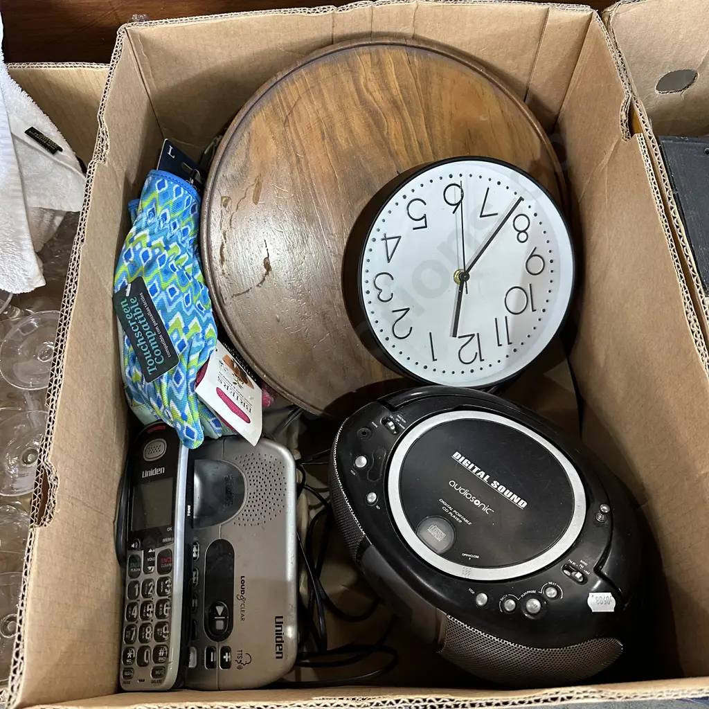 CD player, clock etc Image 1++
