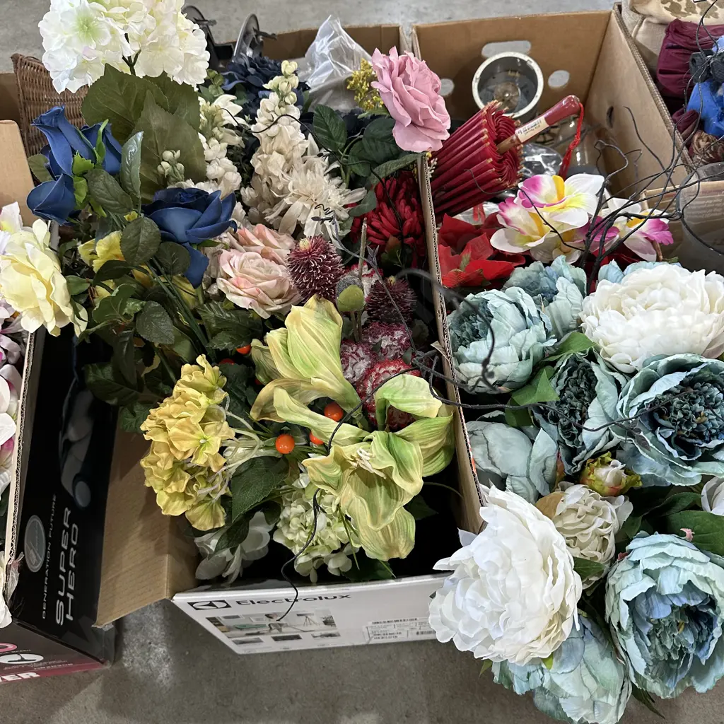 2 box flowers Image 1++