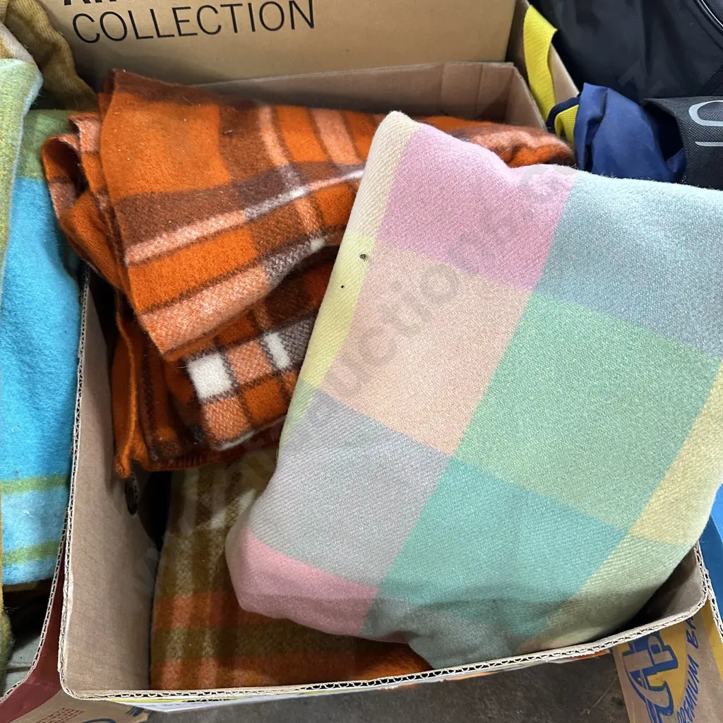 Vintage blankets Image 1++