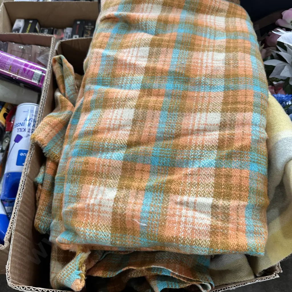 Vintage blankets Image 1++