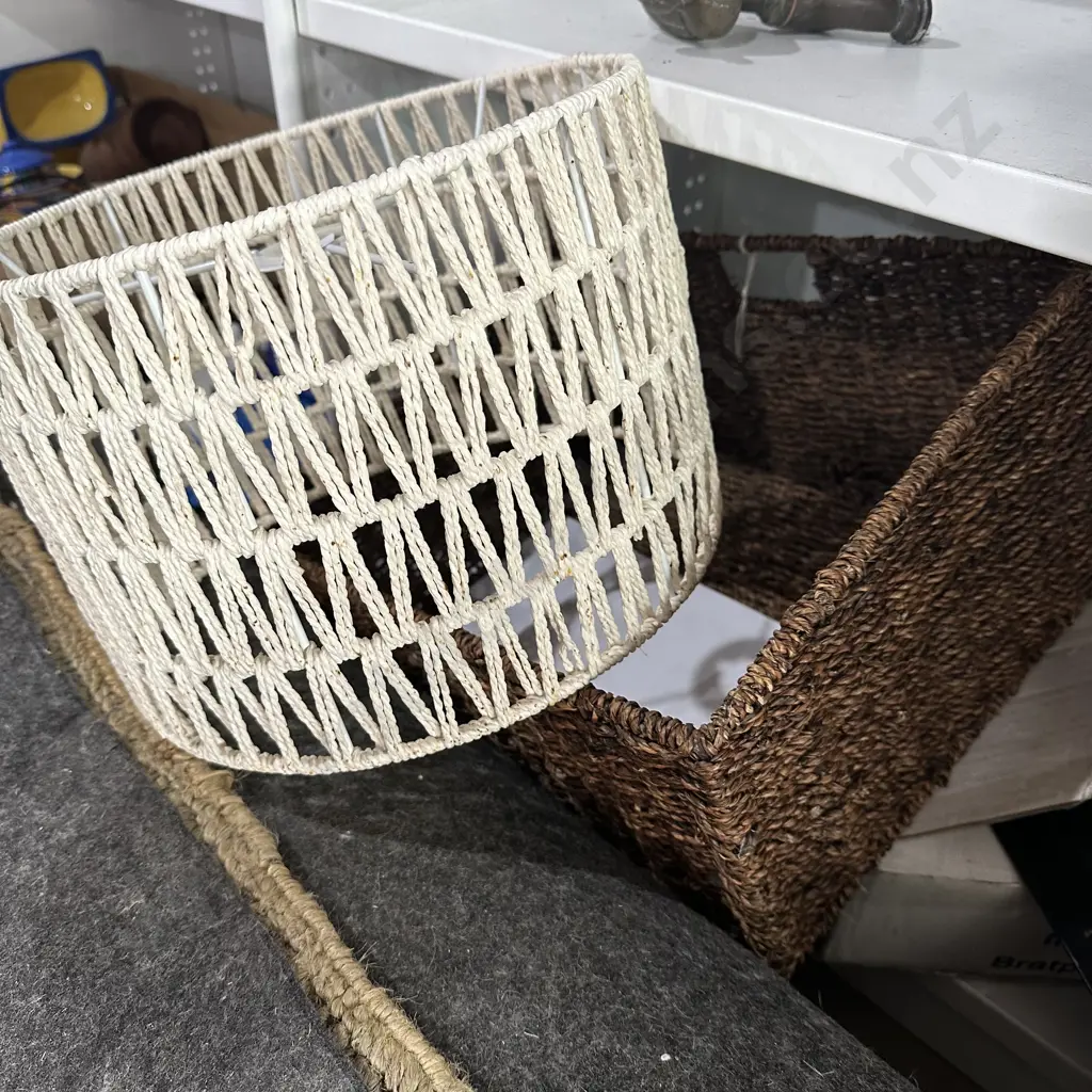 Shade & basket etc Image 1++