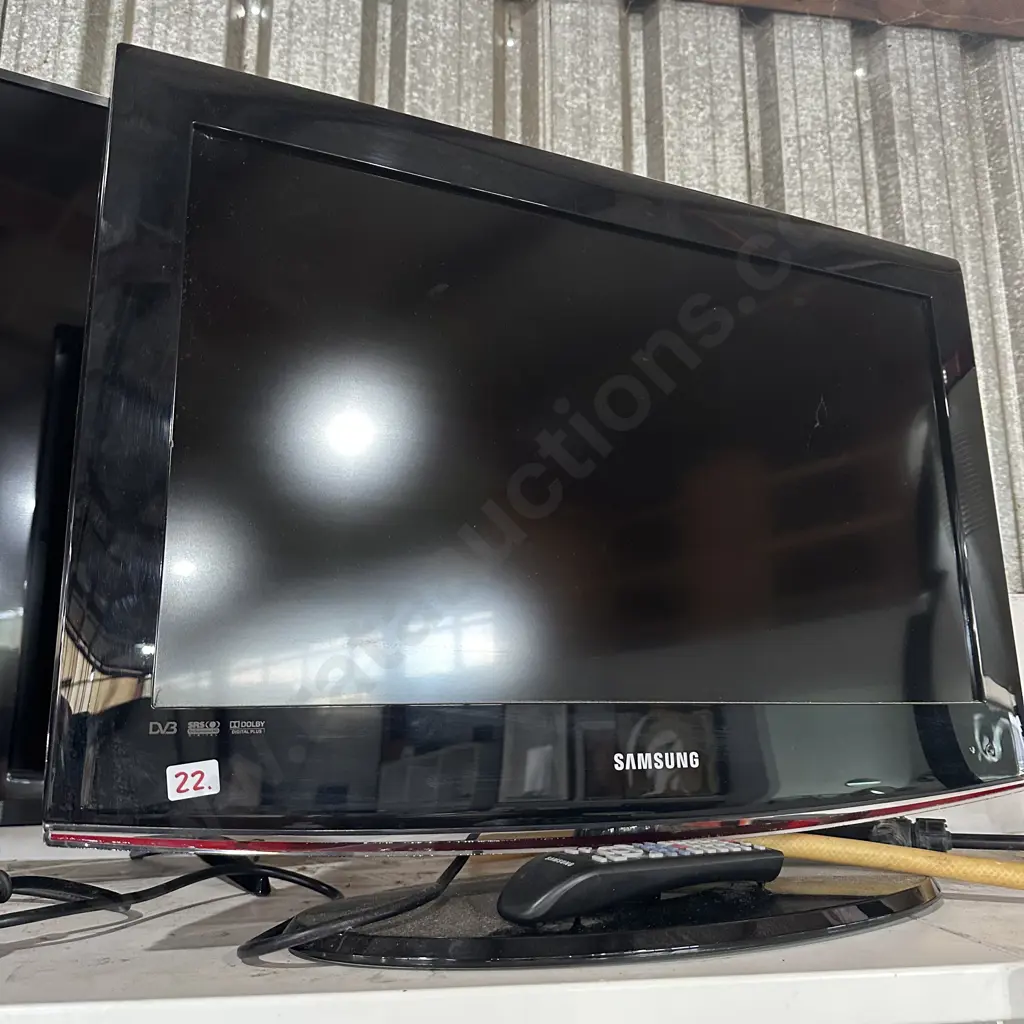 26inch Samsung TV Image 1++