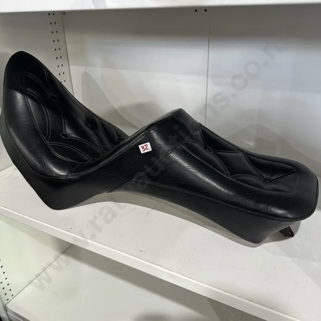 Leather motorbike seat Image 1++