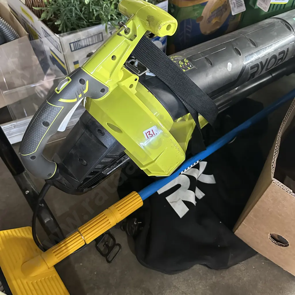 Blower vac plus brush Image 1++