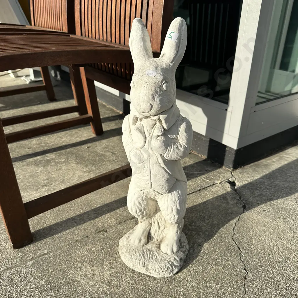 48cm concrete Peter rabbit figure Image 1++