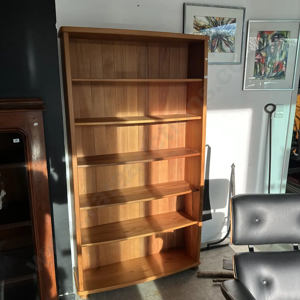 Rimu bookshelf 1800mmx985mm Image 1++